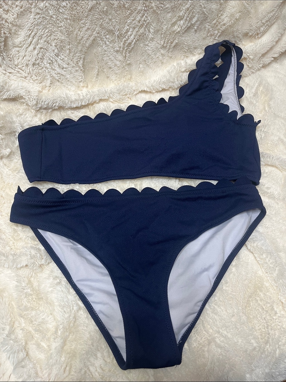 🎉🎉  Lot of Bikinis all size Large.